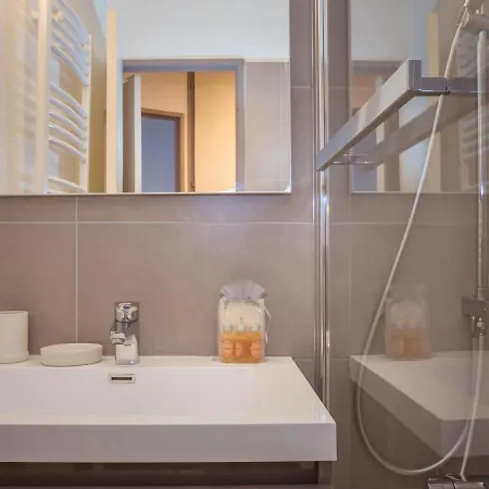 شقة A Avec Parking Et Wifi - Fr-1-343-208